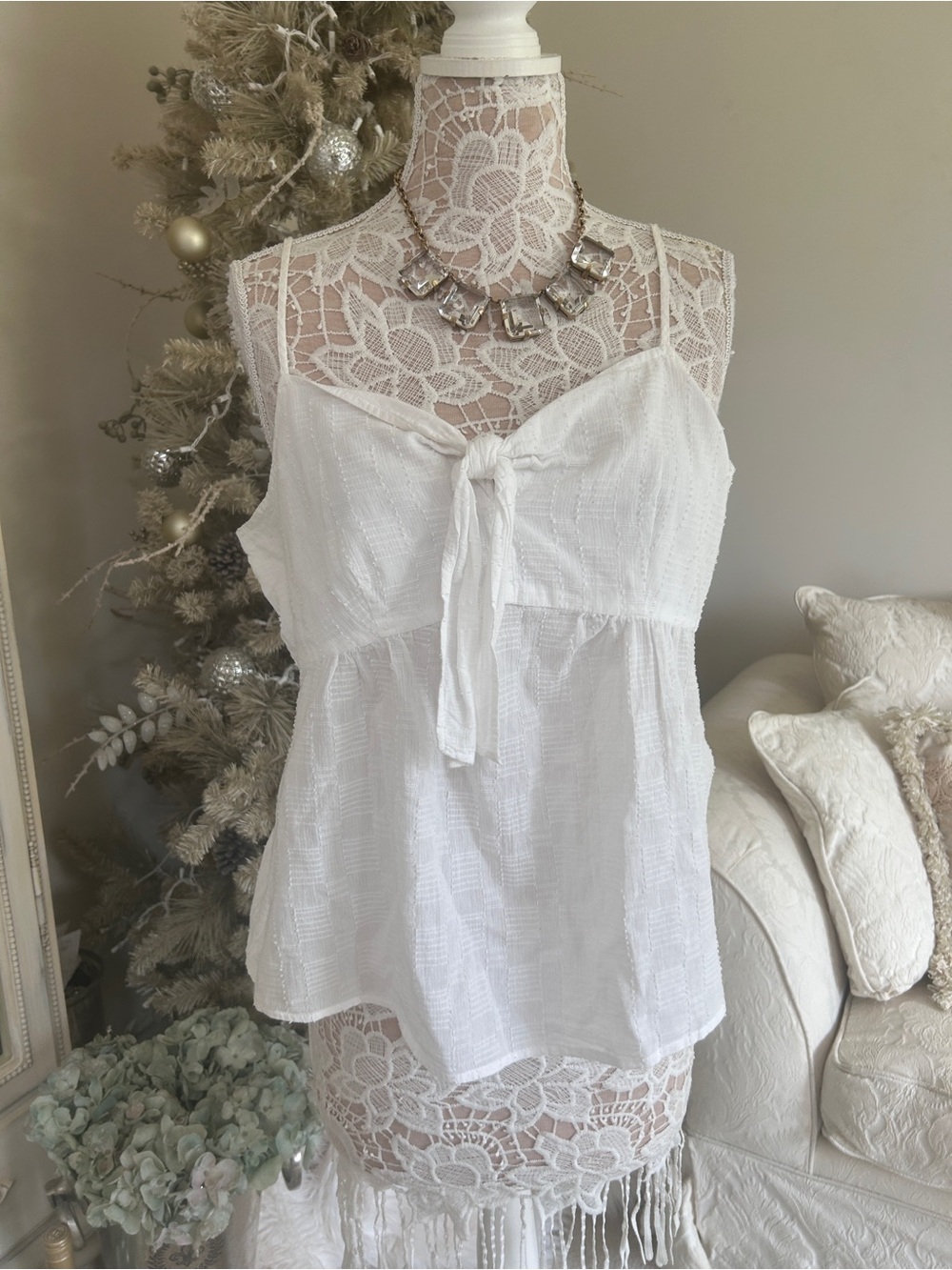 a.n.a  a new approach  White Tie-Front Sleeveless Summer Top